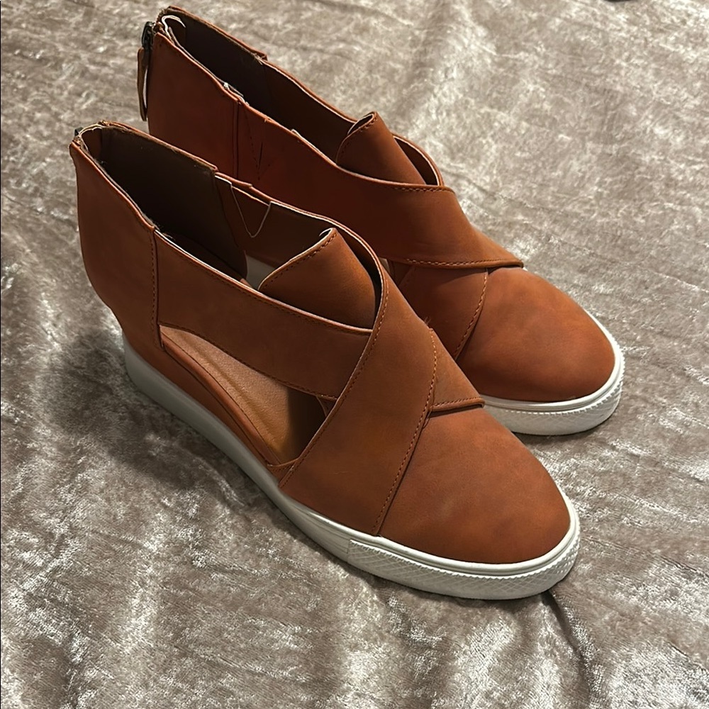 Tan Leather Wedge Shoes with Minimalist Design